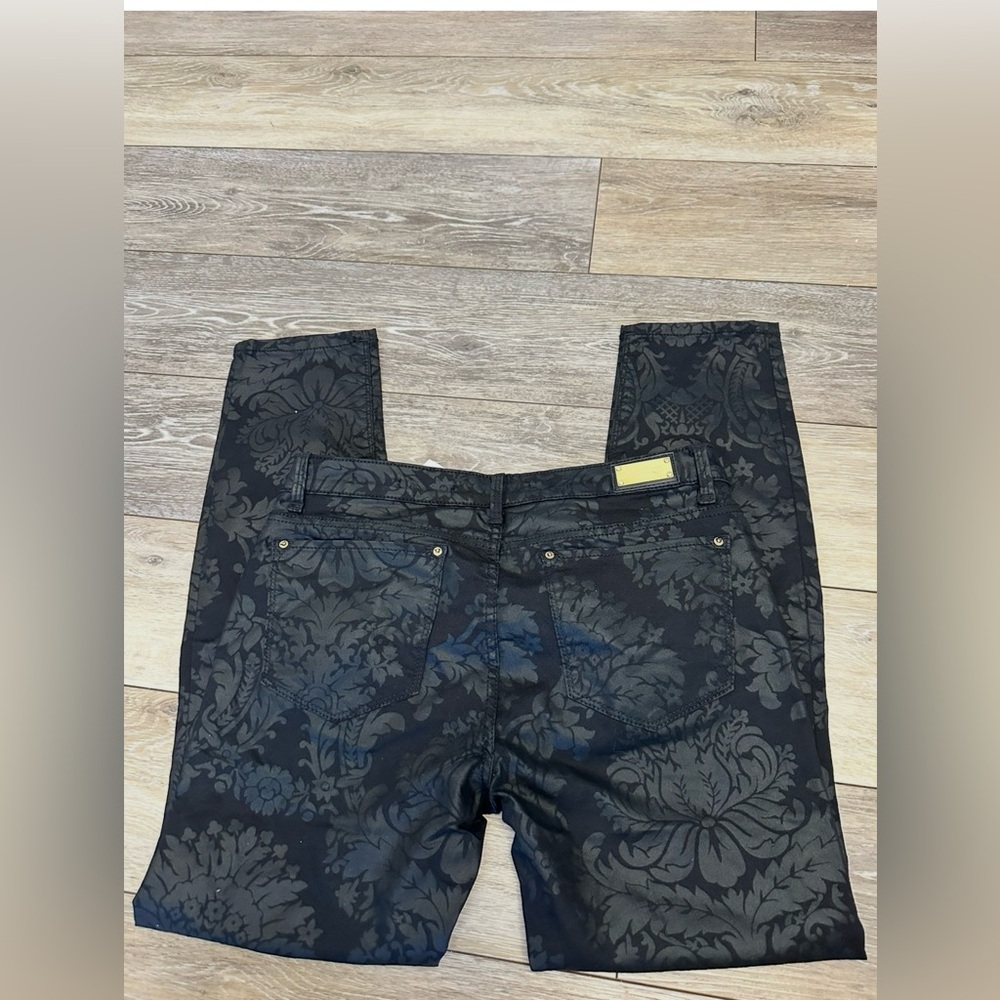 Zara Black Floral Jacquard Jeans - Picture 3 of 3